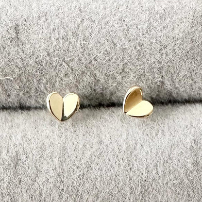 9k Gold Heart Studs
