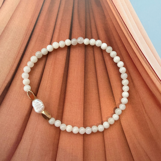 Classic Moonstone & Pearl Crystal Bracelet