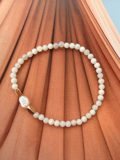 Classic Moonstone & Pearl Crystal Bracelet