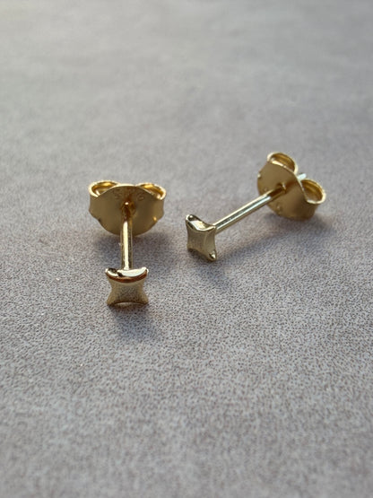 Lumi Studs in 14ct Gold