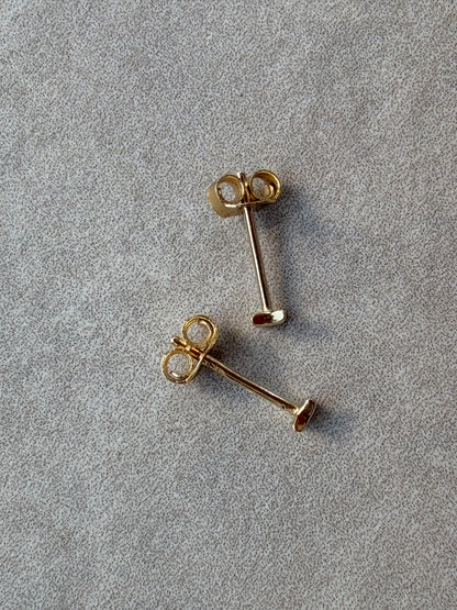 Lumi Studs in 14ct Gold