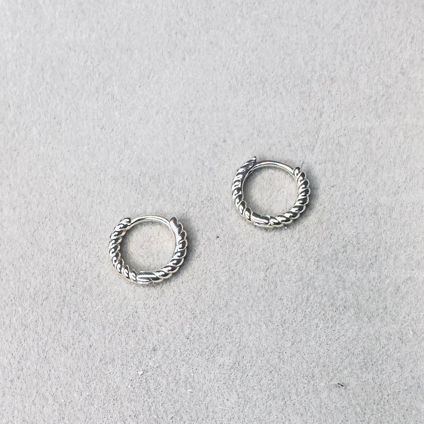 Silver Twisted Huggies