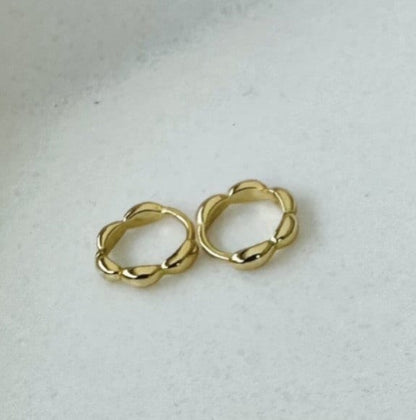 Gold Frilly Huggies