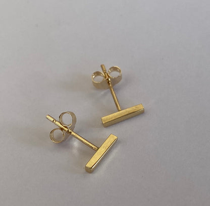 9k Gold Bar Studs