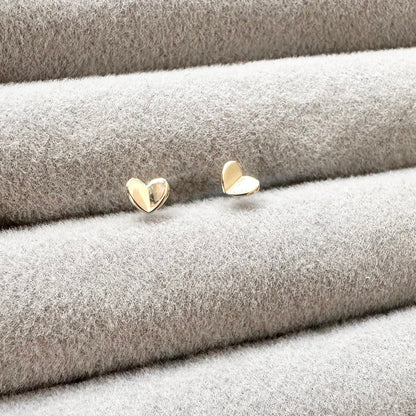 9k Gold Heart Studs